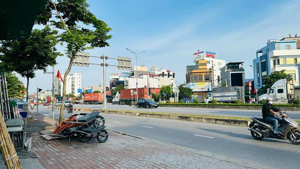 2 lô liền kề tuyến 2 bùi viện (sát ngã 4 trực cát)  276,7m2  ngang 11m  giá hạt rẻ