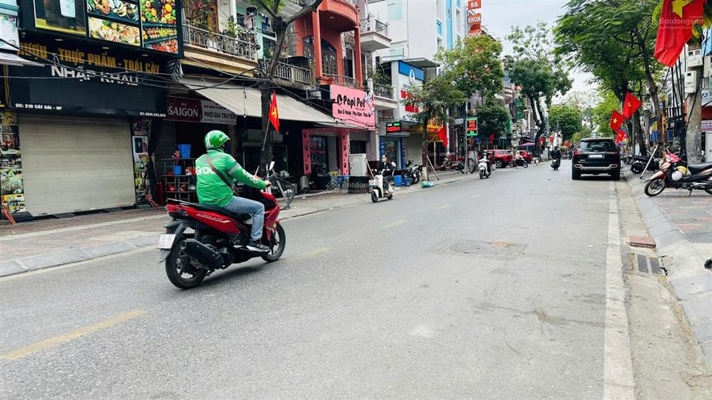 Mặt đường hai bà trưng  45,8m2  mặt tiền 3,95m  2 tầng  giáp ngõ  giá bán 12,8 tỷ
