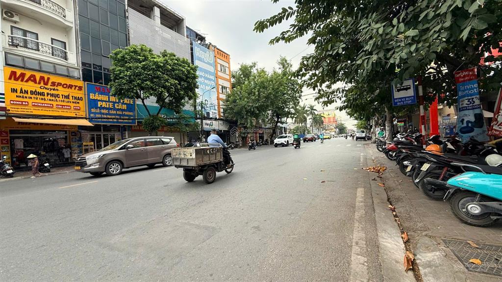 Mặt đường trần nguyên hãn  1.305,2m2  ngang 7,6m  3 mặt thoáng  giá 37 tỷ