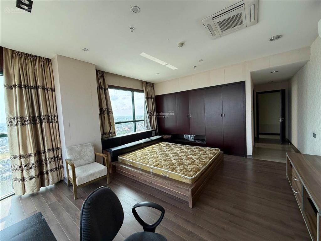 Căn hộ tầng 16 tòa b td plaza lê hồng phong  181,3m2  bìa đỏ sẵn sàng  giá cực tốt chỉ 34 tr/m2