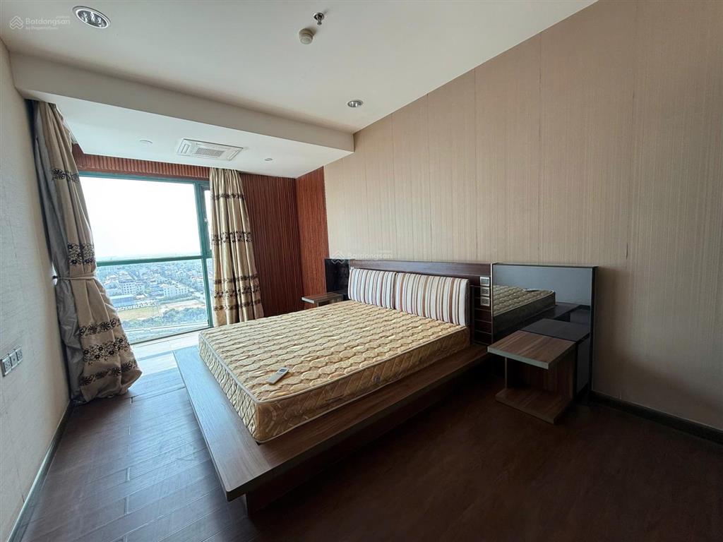 Căn hộ tầng 16 tòa b td plaza lê hồng phong  181,3m2  bìa đỏ sẵn sàng  giá cực tốt chỉ 34 tr/m2