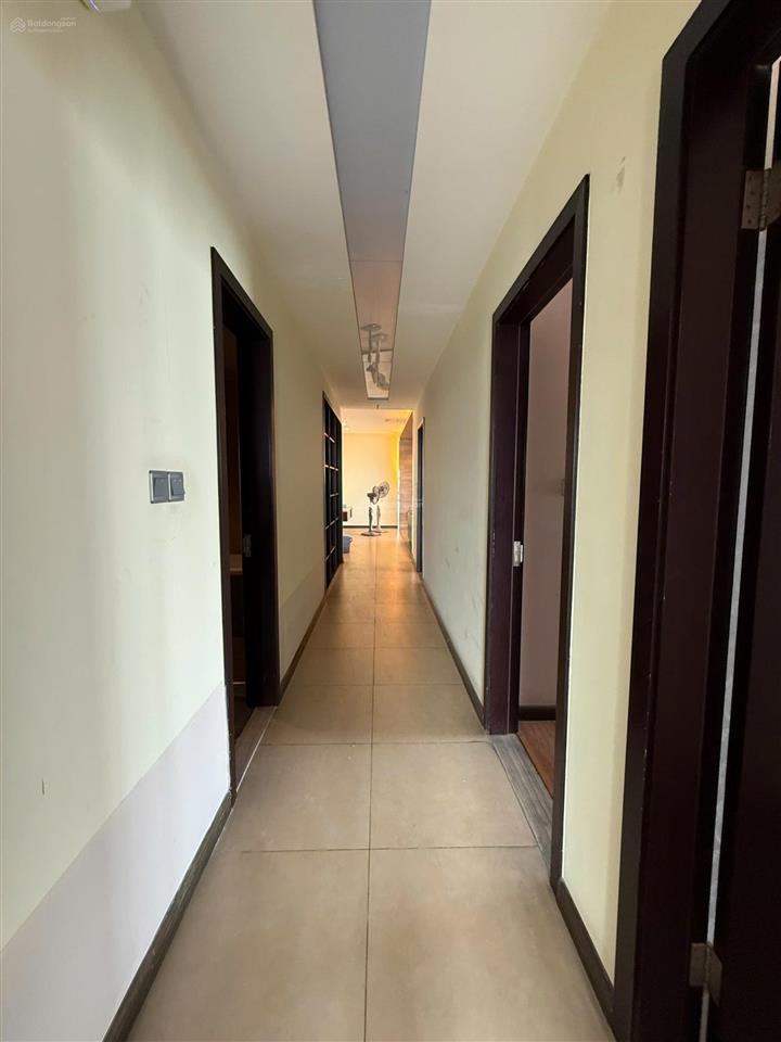 Căn hộ tầng 16 tòa b td plaza lê hồng phong  181,3m2  bìa đỏ sẵn sàng  giá cực tốt chỉ 34 tr/m2