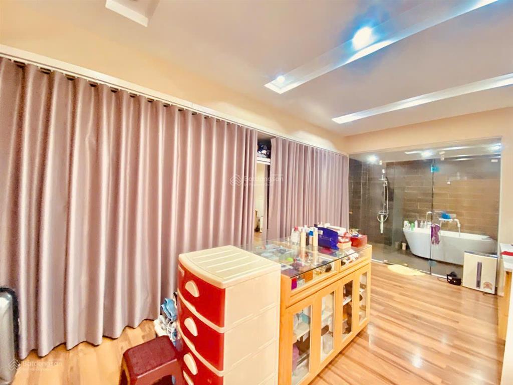 Bán biệt thự sân vườn hoàng thế thiện  231m2  mặt tiền 11,8m  3 tầng  lô góc  16,99 tỷ