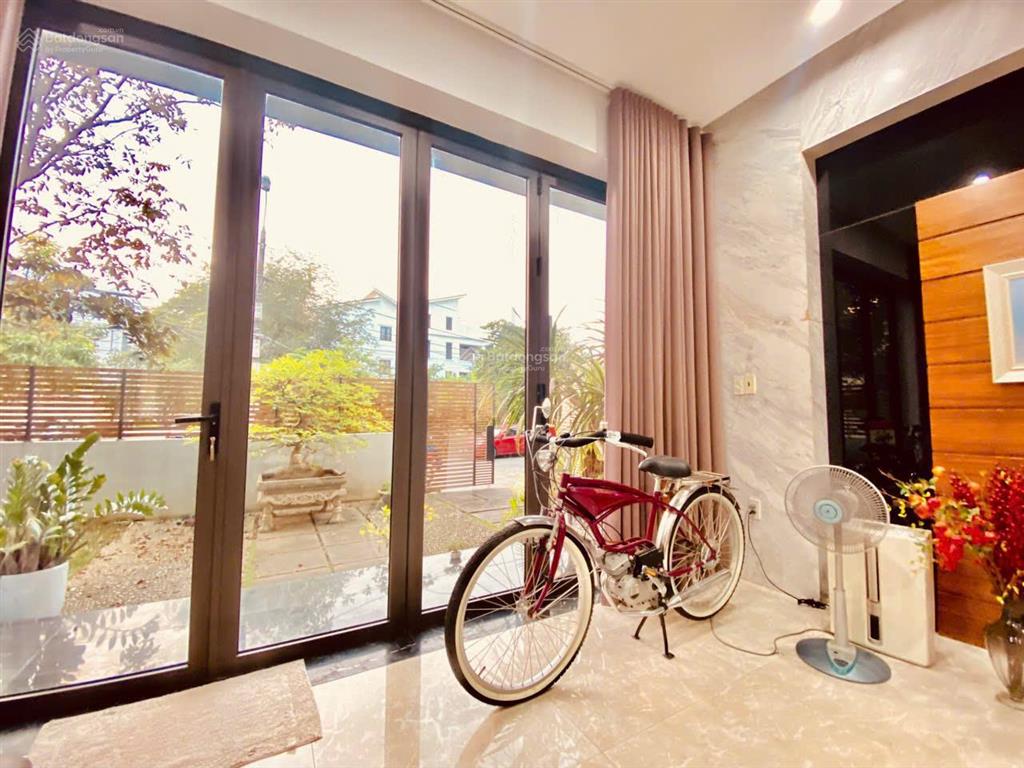 Bán biệt thự sân vườn hoàng thế thiện  231m2  mặt tiền 11,8m  3 tầng  lô góc  16,99 tỷ