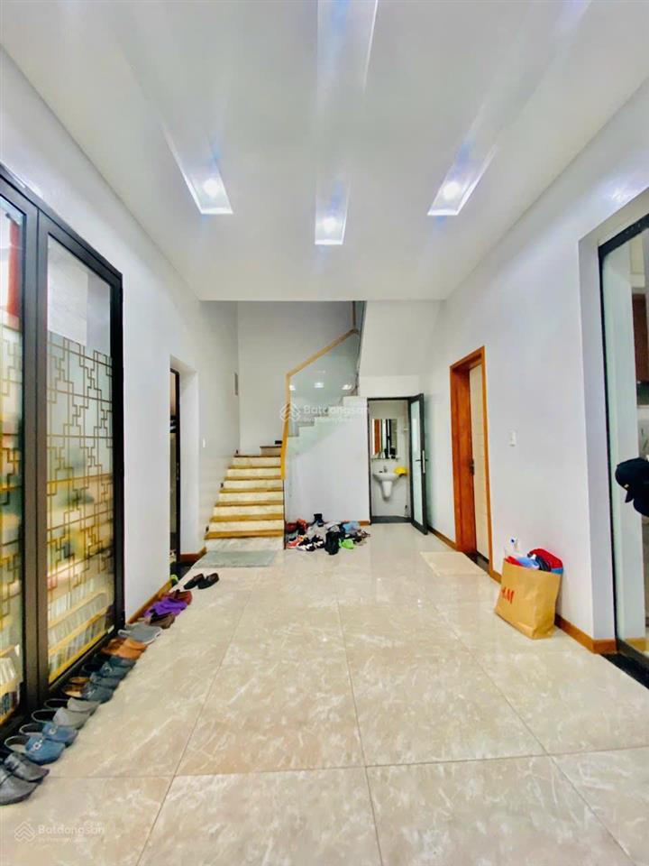 Bán biệt thự sân vườn hoàng thế thiện  231m2  mặt tiền 11,8m  3 tầng  lô góc  16,99 tỷ