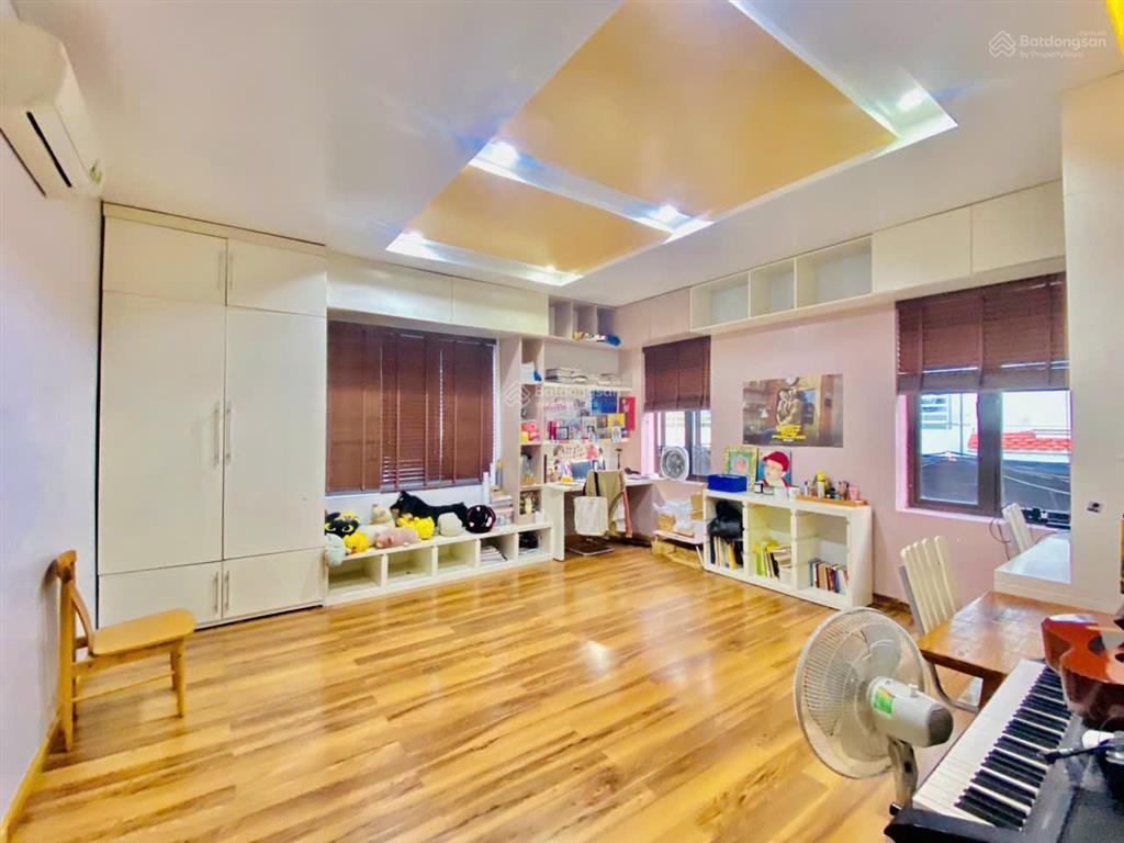 Bán biệt thự sân vườn hoàng thế thiện  231m2  mặt tiền 11,8m  3 tầng  lô góc  16,99 tỷ