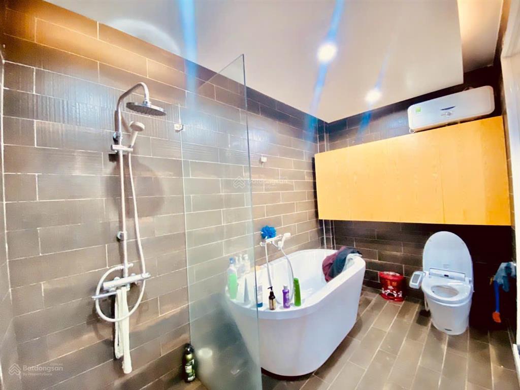 Bán biệt thự sân vườn hoàng thế thiện  231m2  mặt tiền 11,8m  3 tầng  lô góc  16,99 tỷ