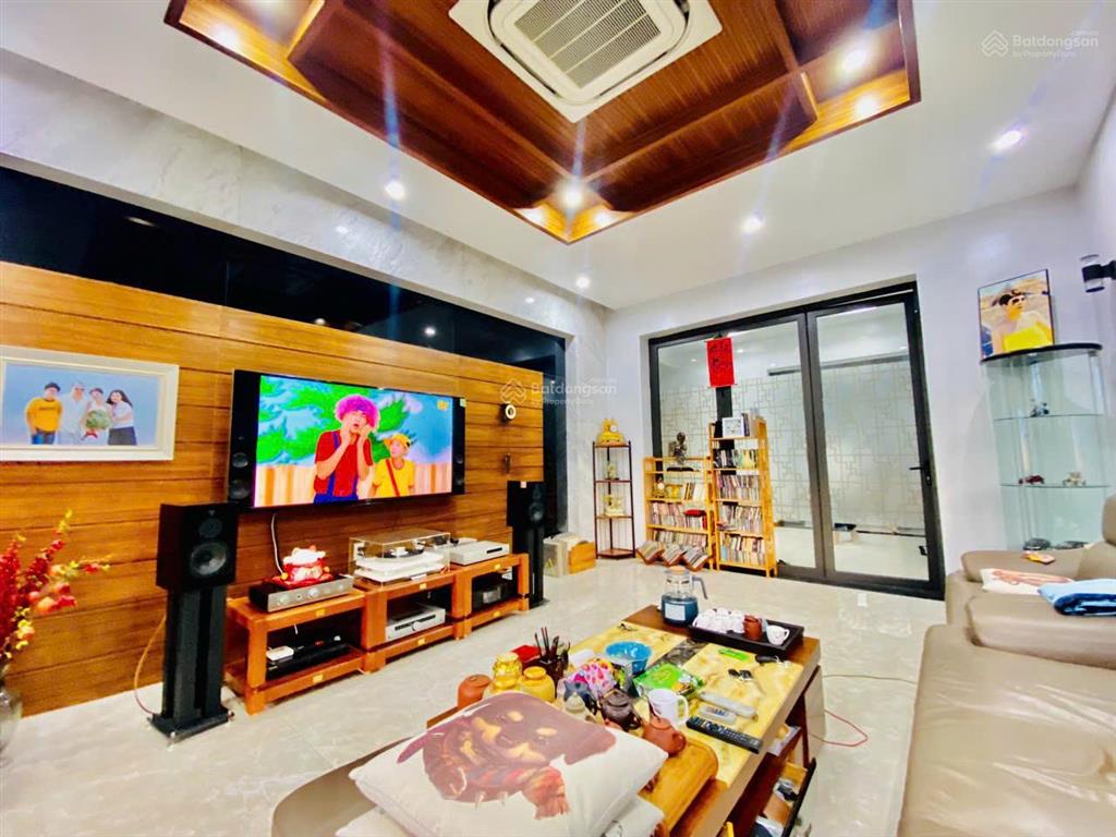Bán biệt thự sân vườn hoàng thế thiện  231m2  mặt tiền 11,8m  3 tầng  lô góc  16,99 tỷ