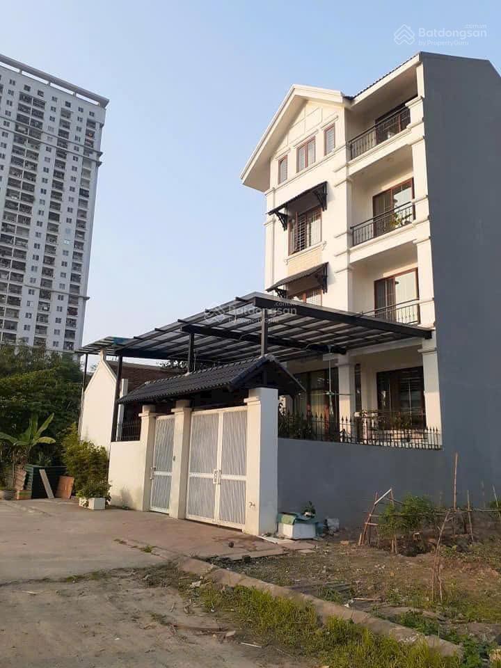 Bán nhanh lk3 tân việt, dt 81m mặt sau view kđt nam 32, giá 8 tỷ.  0966 675 ***