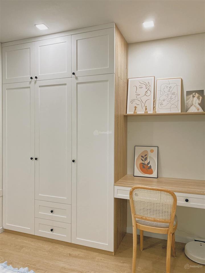 Bán gấp trong tháng cho khách thiện chí căn 2 ngủ ban công đn tại chung cư hà nội center point