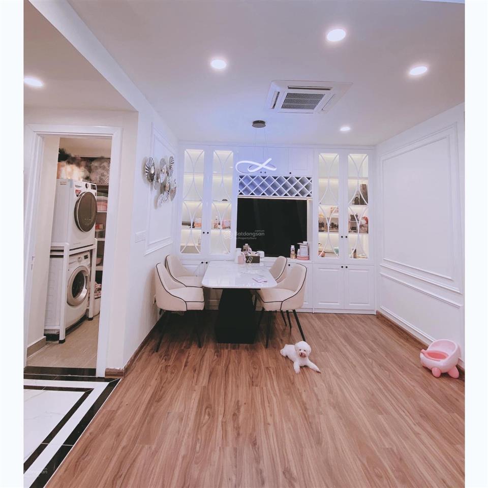 Chuyển công tác cần bán gấp 2n ban công đn full đồ như ảnh tại cc imperia garden. giá thương lượng