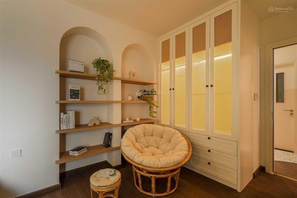 Đã hết hợp đồng thuê bán gấp căn hộ 2n tầng trung ban công đn cc golden palm giá có thương lượng