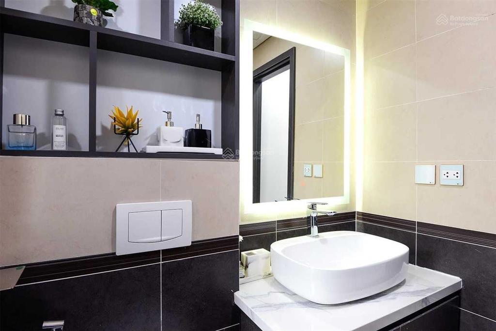 Chính chủ bán căn 2pn ban công đn tầng 15 chung cư 90 nguyễn tuân giá 7.25 tỷ.  0911 981 ***