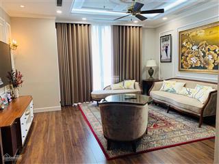 Chính chủ cần bán gấp căn hộ 3 phòng ngủ tầng 19 full đồ, ban công đb , giá có tl  0911 981 ***