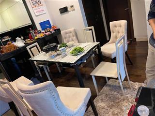Gia đình chuyển về ecopark cần bán gấp căn 155m2 tầng 15 cc comatce tower full đồ.  0911 981 ***