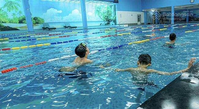 Gia đình chuyển về ecopark cần bán gấp căn 155m2 tầng 15 cc comatce tower full đồ.  0911 981 ***