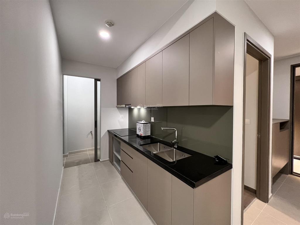 Cho thuê căn 60m2, nội thất căn bản, cc westgate