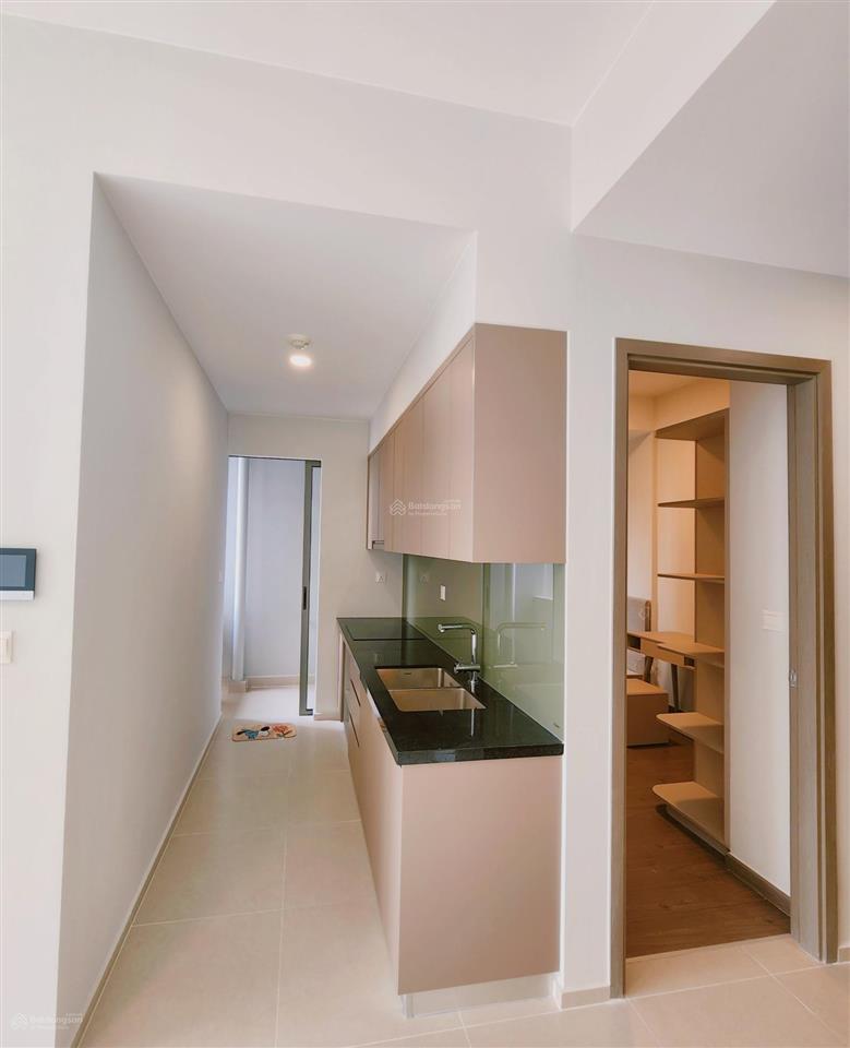 Cho thuê căn 113m2, 3pn2wc, có giường, tủ, cc westgate