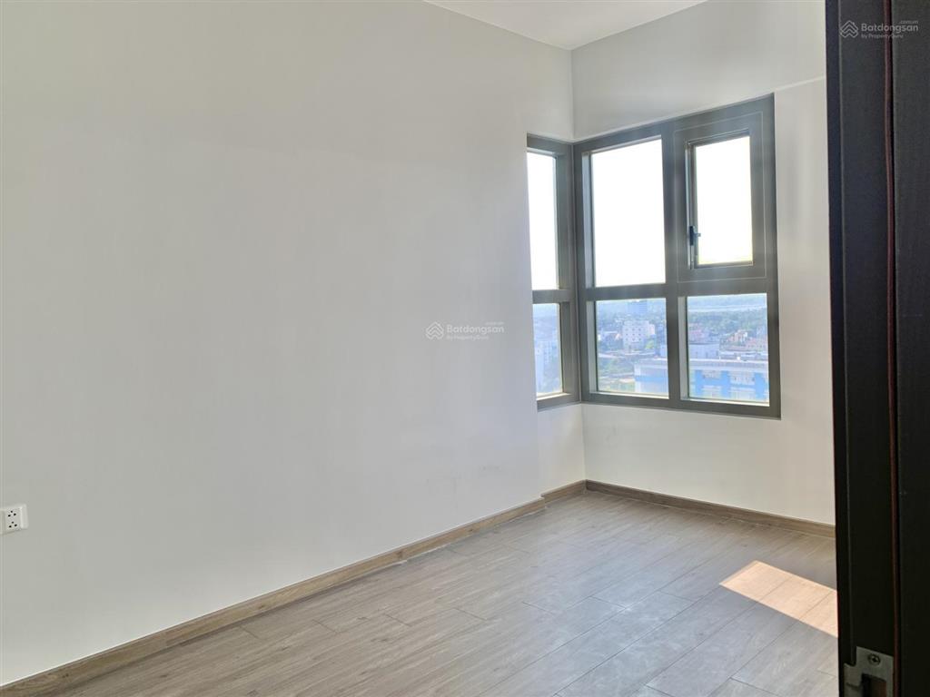 Căn 70m2, có ban công, block b, hướng đông, cc westgate
