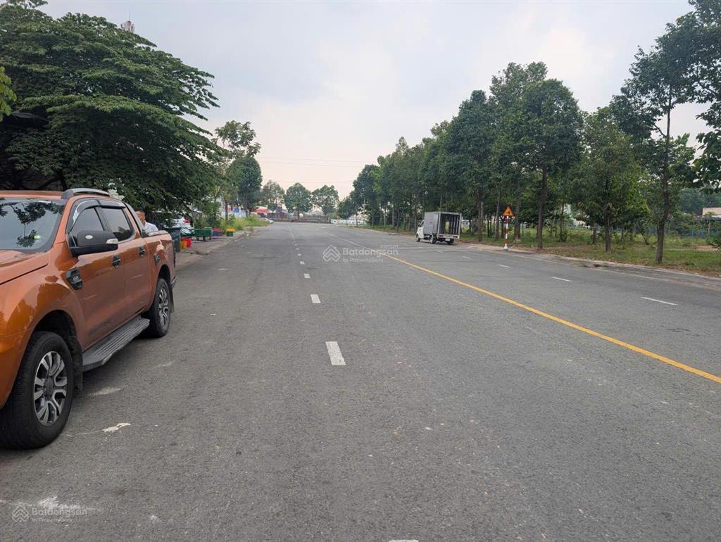 Bán lô đất thổ cư ngay mặt tiền kcn bàu bàng, tp. hồ chí minh, chỉ 2,670 tỷ