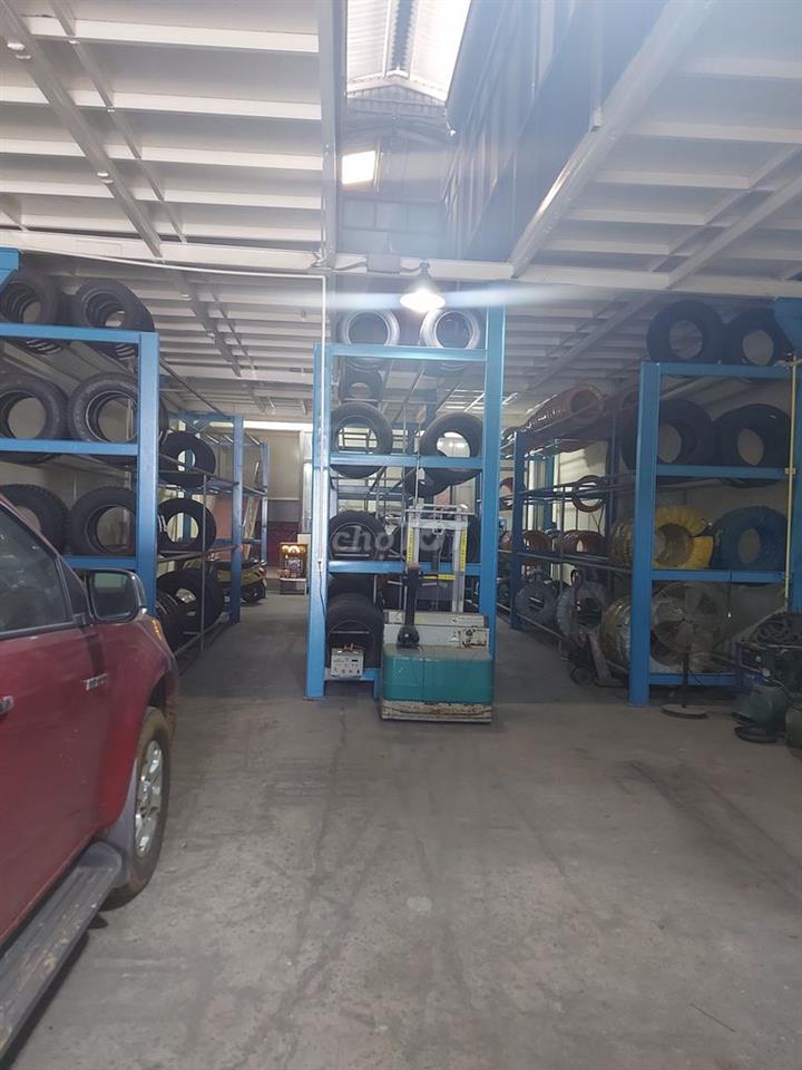 Bán nhà mặt tiền đường Võ Văn Vân
