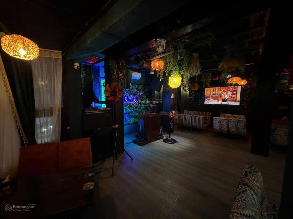 Sang nhượng lô góc 2 mặt tiền nhà hàng 3 tầng tại phố hàn  nha trang  giá cắt lỗ chỉ 1,3 tỷ