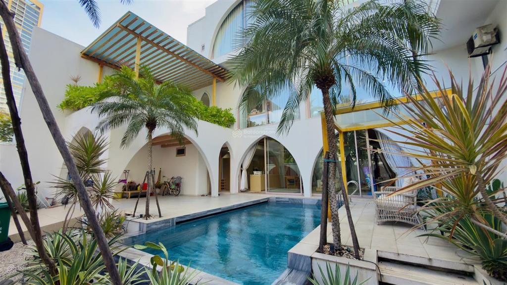 Biệt thự villa biển phạm văn đồng 240m, hồ bơi riêng, 3pn nội thất cao cấp