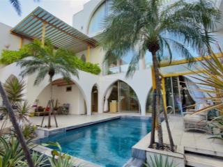 Biệt thự villa biển phạm văn đồng 240m, hồ bơi riêng, 3pn nội thất cao cấp