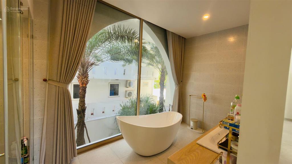 Biệt thự villa biển phạm văn đồng 240m, hồ bơi riêng, 3pn nội thất cao cấp