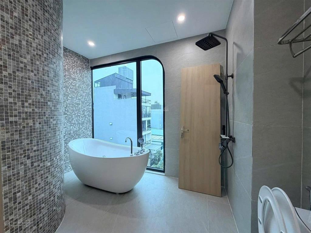 Bán nhà phố ngọc trì, gần hồ thạch bàn, 5 tầng, dt 50m2, mt 9.5m, 3pn, có thang máy, 2026