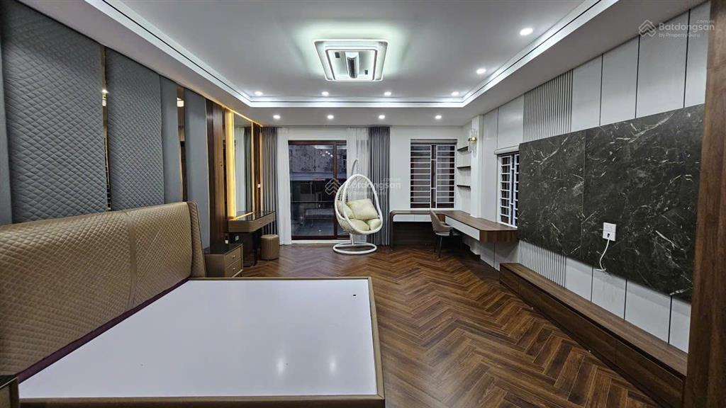 Bán nhà ngõ 206 cổ linh, chân cầu vĩnh tuy, 7 tầng, dt 80m2, mt 5m, 4pn, full nội thất, thang máy