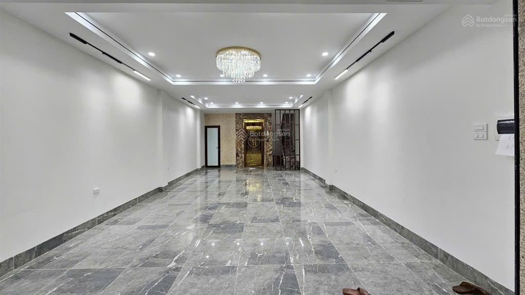 Bán nhà ngõ 206 cổ linh, chân cầu vĩnh tuy, 7 tầng, dt 80m2, mt 5m, 4pn, full nội thất, thang máy