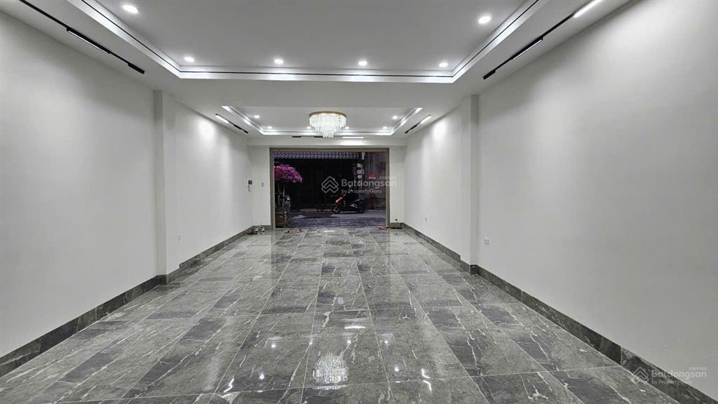Bán nhà ngõ 206 cổ linh, chân cầu vĩnh tuy, 7 tầng, dt 80m2, mt 5m, 4pn, full nội thất, thang máy