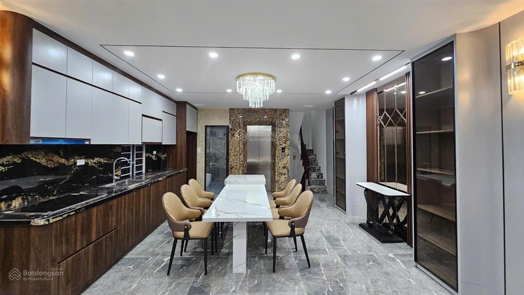 Bán nhà ngõ 206 cổ linh, chân cầu vĩnh tuy, 7 tầng, dt 80m2, mt 5m, 4pn, full nội thất, thang máy