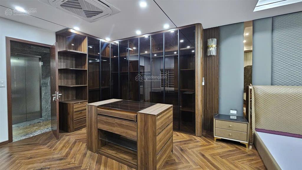 Bán nhà ngõ 206 cổ linh, chân cầu vĩnh tuy, 7 tầng, dt 80m2, mt 5m, 4pn, full nội thất, thang máy