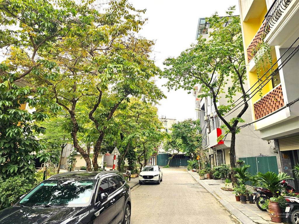 Hàng hiếm tại đất phân lô, vỉa hè, tại thạch bàn, 13,95 tỷ, 40m2, bán đất siêu đẹp!