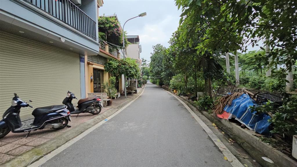 Bán nhà biệt thự thạch bàn, gần hà nội garden city, 3 tầng, dt 157m2, mt 9,2m, đường rộng 7m, 2025