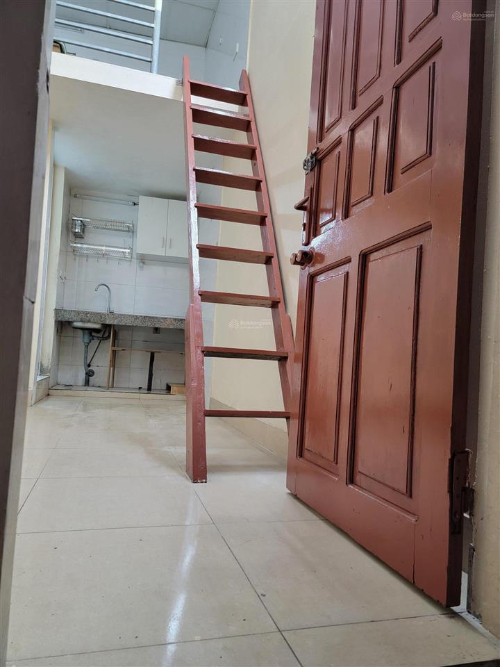 Cho thuê phòng trọ khép kín 25 m2 có gác xép