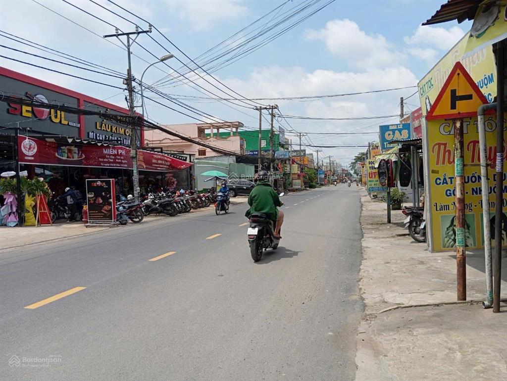 Bán đất mặt tiền đoàn nguyễn tuấn 5x32 160m2 100m2 thổ cư hưng long bình chánh giá 4.3tỷ chốt