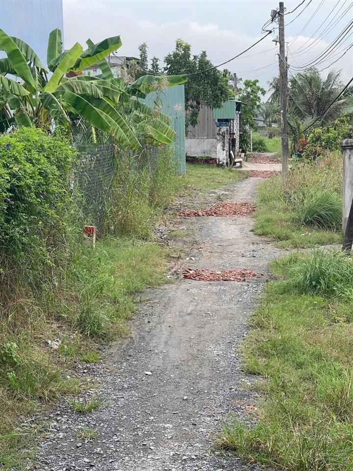 Bán đất thổ cư đẹp tại 1/đường bờ chùa, xã bình chánh, 172m2 9.3x16.3m, 130m2 thổ cư, giá 2,9 tỷ tl