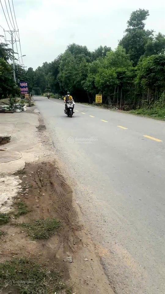 Bán đất mt đường thanh niên xã phạm văn hai bình chánh hồ chí minh 8,5tỷ 737m2 13,6x54 276m2 thổ cư