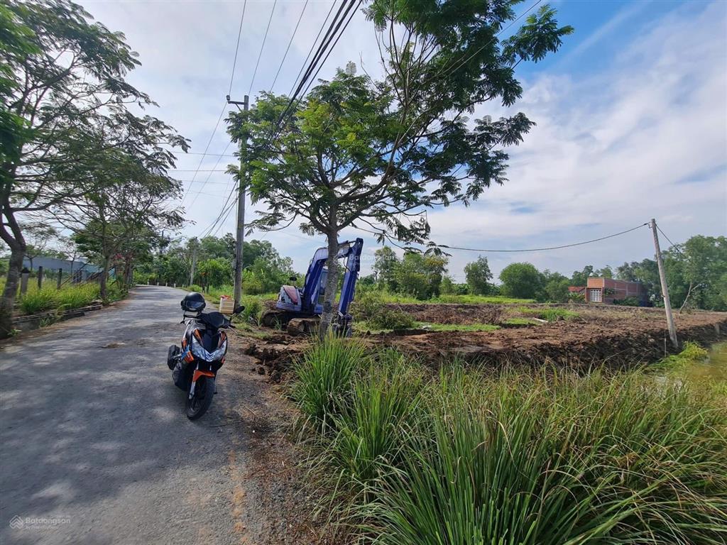 Bán đất vườn quy hoạch xây mới đường ba chả xã hưng long bình chánh 1842 m2 8ty7 thương lượng