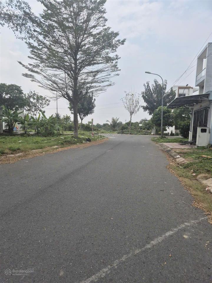 Bán nền đất thổ cư đường số 12 kđt 5 sao 1 đinh đức thiện phước lý cần giuộc 2,5 tỷ 88 m2 5.5x16