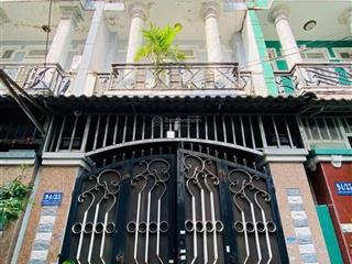 Kẹt tiền bán gấp nhà gần ngã tư ga và chợ cầu đồng, dân cư đông đúc, nhà 1 sẹc ngắn rất thuận tiện