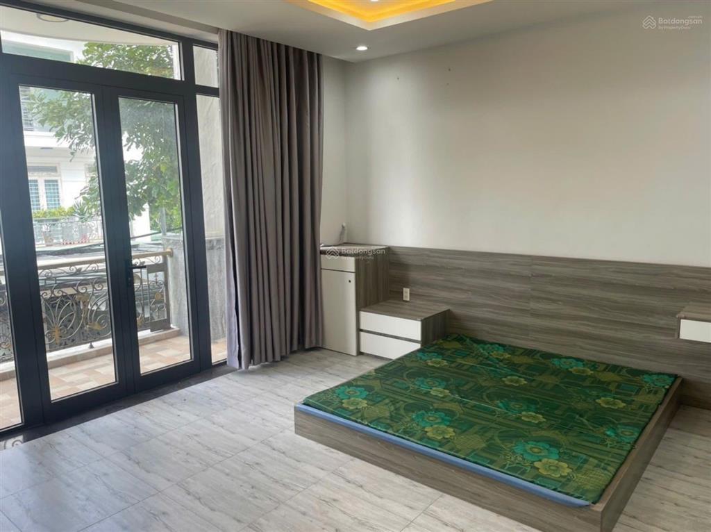 Chính chủ kẹt tiền bán gấp nhà xây kiên cố đường tô ngọc vân, q12, dt 5m x 20m, đang cần bán gấp