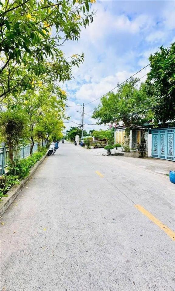 Chính chủ bán gấp đất mặt tiền thạnh lộc 37, quận 12. dt 7m x 59m, kinh doanh hoặc mở quán rất đẹp
