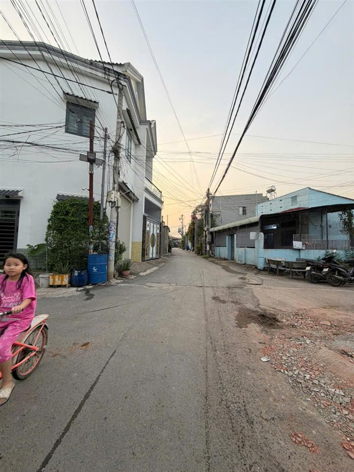 Bán đất P.Biên Hòa,SHR thổ cư 100%,đường 2 ô tô,gần TTMT AEON Mall Biên Hòa