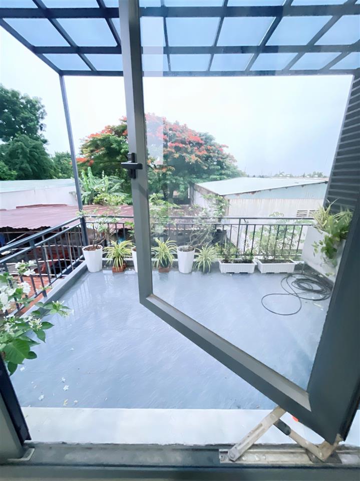 Bán nhà ĐẸP 2 Tầng Dĩ An,SHR đường ô tô,kế Làng Đại Học TPHCM
