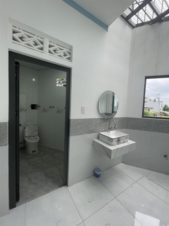 Bán nhà 2 Tầng P.Trảng Dài,SHR đường nhựa 8M,gần Khu vui chơi Tám Đáng