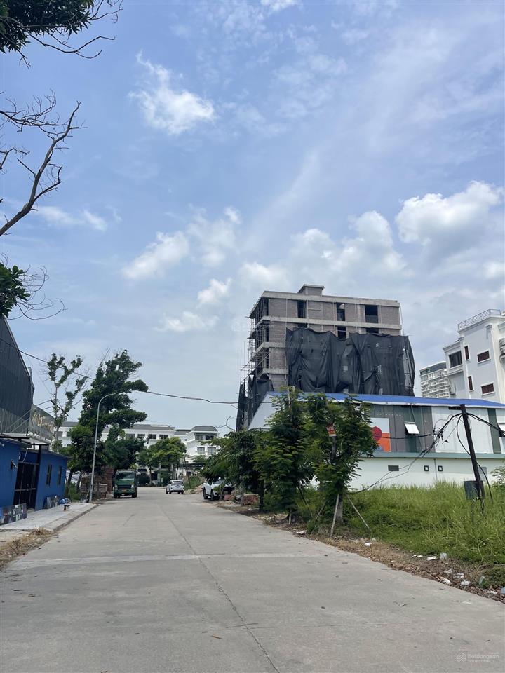 Đất biệt thự góc 592m2, mt20m. khu đô thị mới đông hùng thắng, bãi cháy giá 68tr/m2.